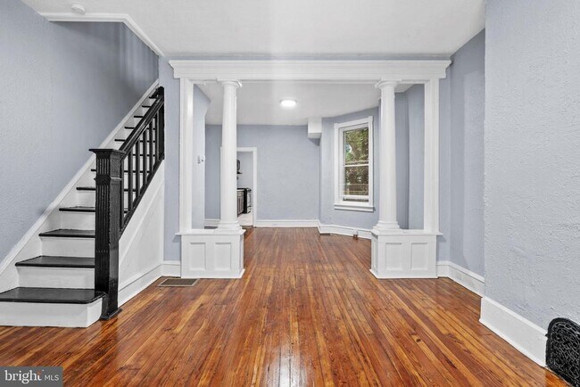 Building Photo - 1619 S Conestoga St