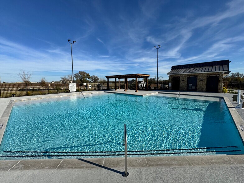 Building Photo - 3931 Selawik St