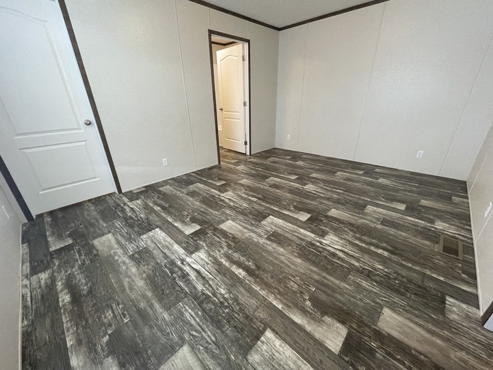 Building Photo - 16035 Villaire Ave