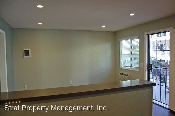 Building Photo - 3670-3680 Park Blvd