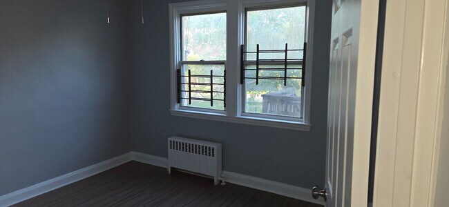 Building Photo - 6935 Reisterstown Rd