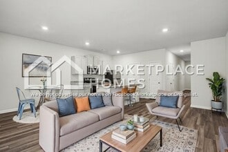 Building Photo - 461 Oakwood Dr NW