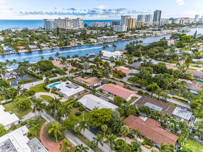 Building Photo - 2750 SE 3rd St