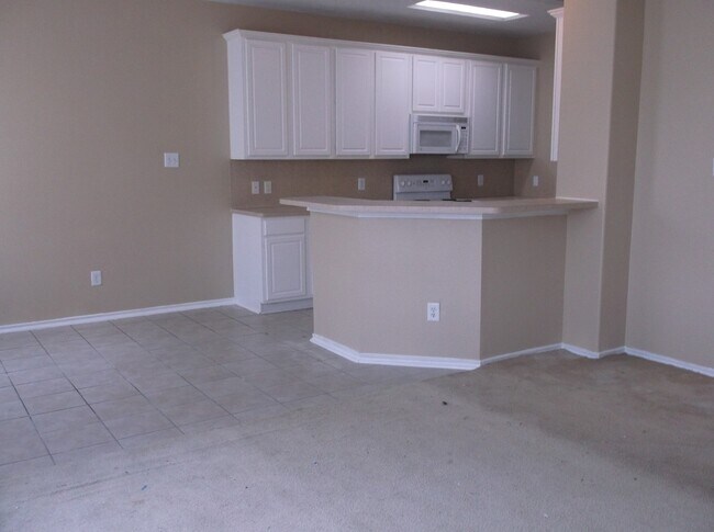 Building Photo - 16107 Sandy Path Ln