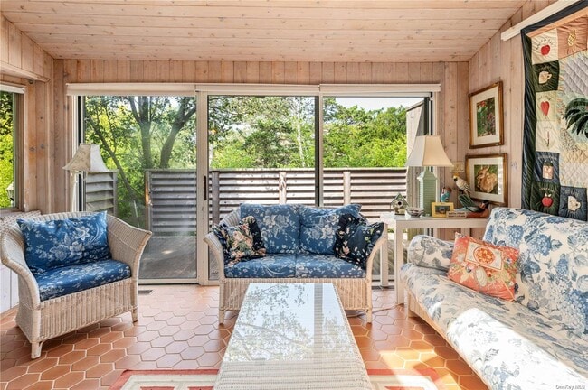 Building Photo - 50 Evergreen Ave