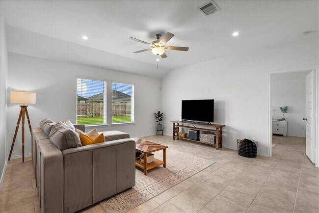 Building Photo - 7503 Cynomys Ct