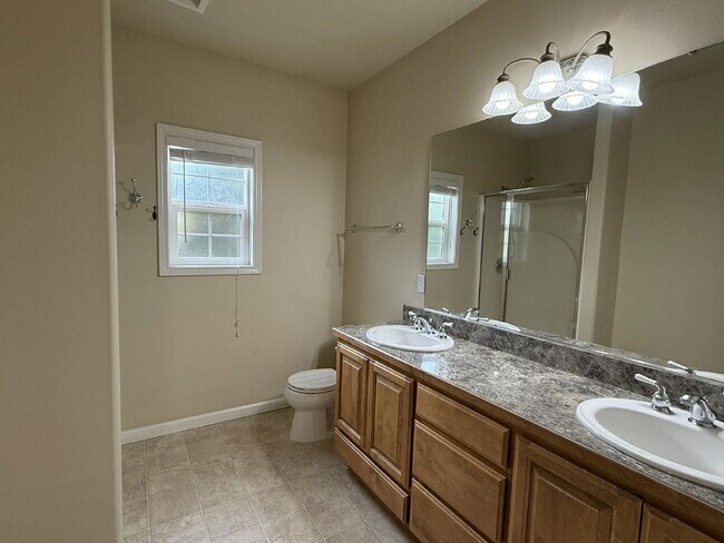 Building Photo - 3540 Sterling Woods Dr