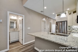 Building Photo - 1303 Lombrano St