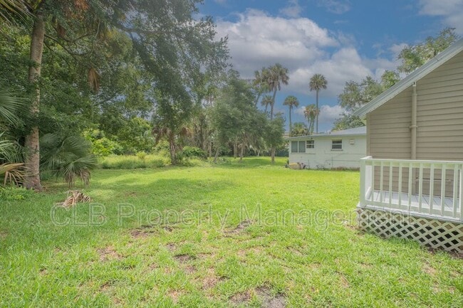 Building Photo - 735 Marion St