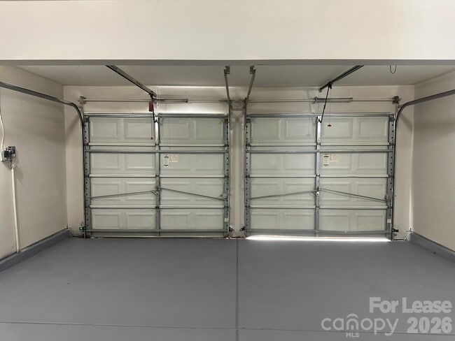 Building Photo - 10545 Barvas St