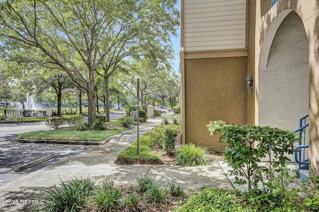 Building Photo - 12700 Bartram Park Blvd