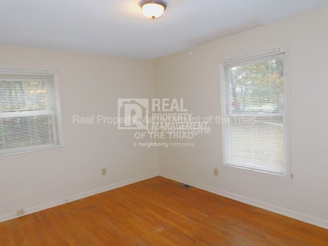 Building Photo - 8521 Richardsonwood Rd