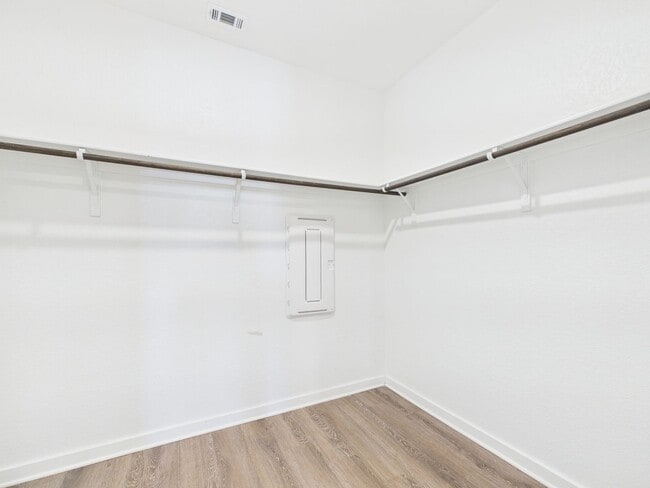 Building Photo - Beautiful Bar W Ranch Home – Hill Country Charm with Modern Comforts