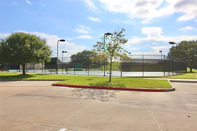 Building Photo - 10919 Texas Rose Dr