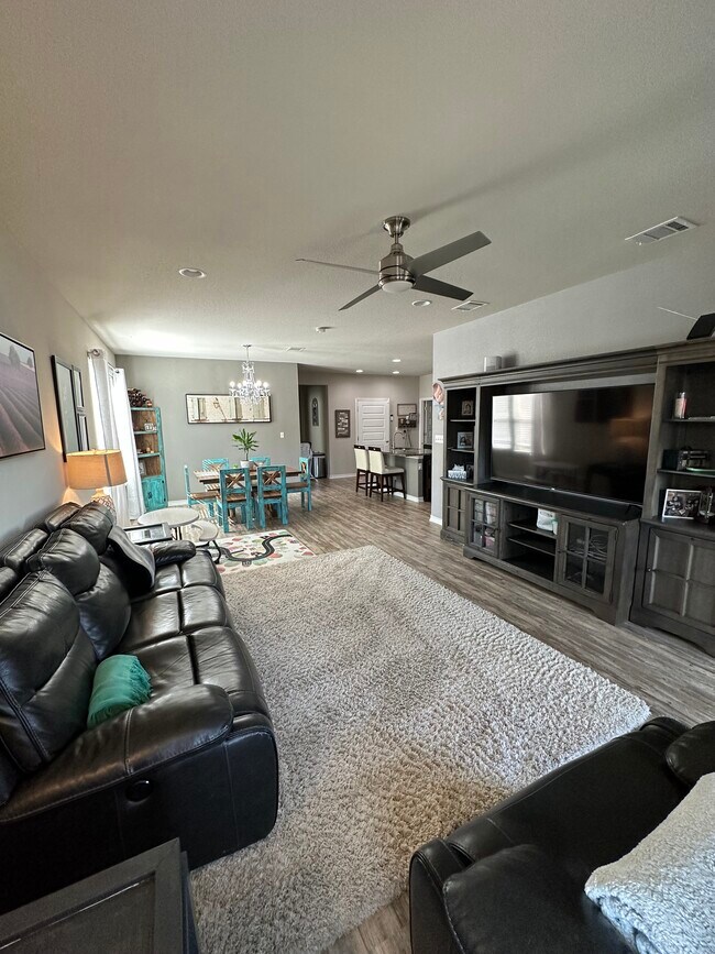 Open concept livingroom - 133 Spanish Foal Trl
