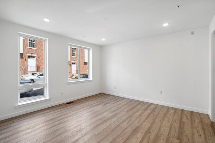 Building Photo - 1338 N 15th St