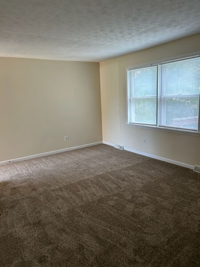 Building Photo - East Hills Townhome.    07072026