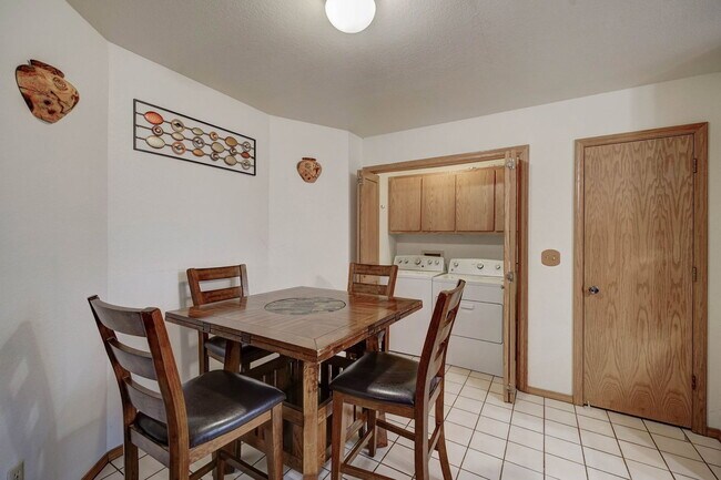Building Photo - 1540 Spanish Moss Way