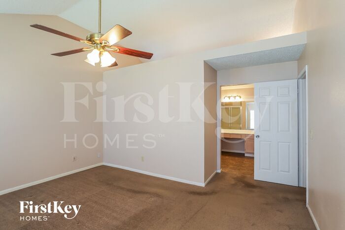 Building Photo - 5719 Forest Trails Dr