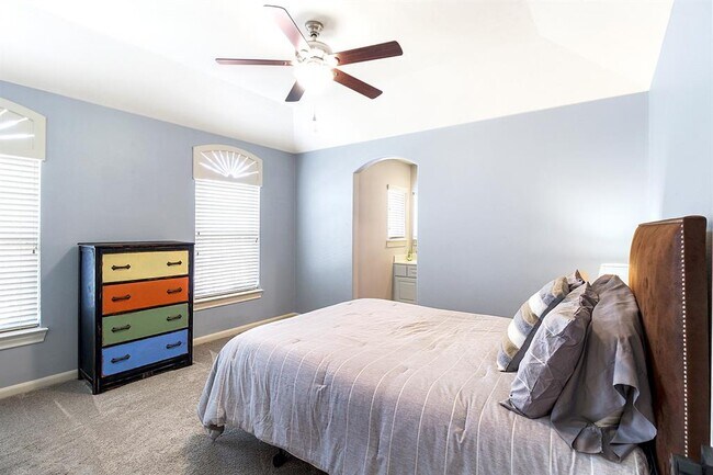 Building Photo - 5603 Statfield Glen Ln