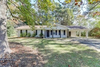 Building Photo - 1755 Straw Valley Rd