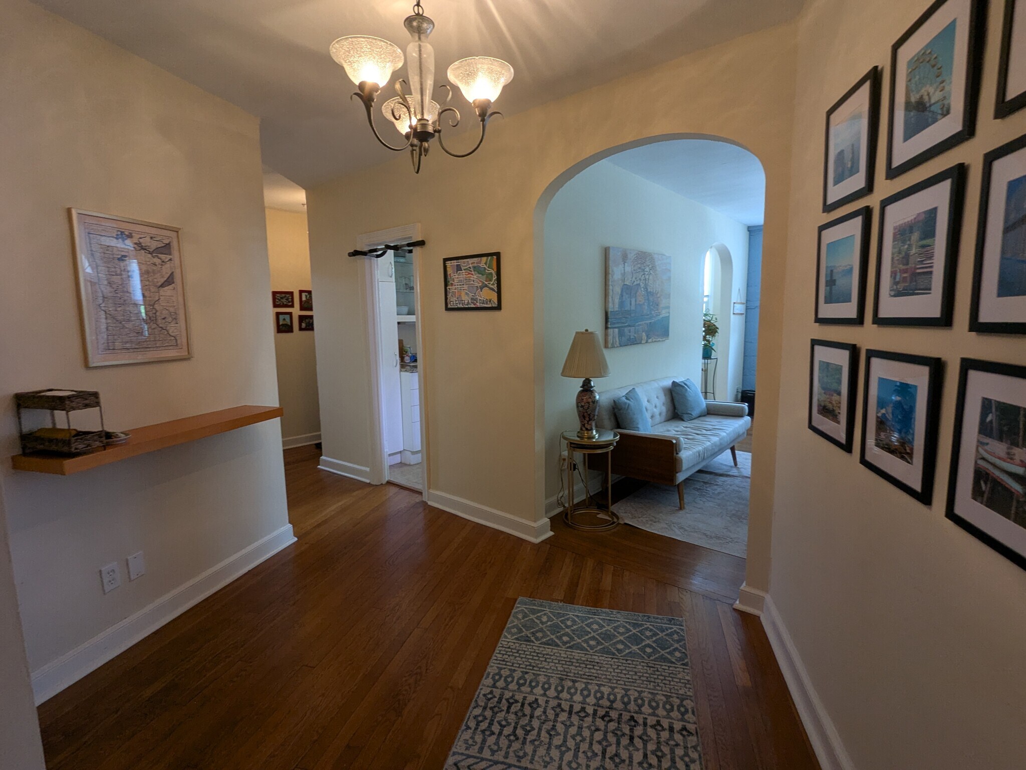Foyer - 4007 Connecticut Ave NW