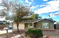 Building Photo - 17652 N 19th Dr