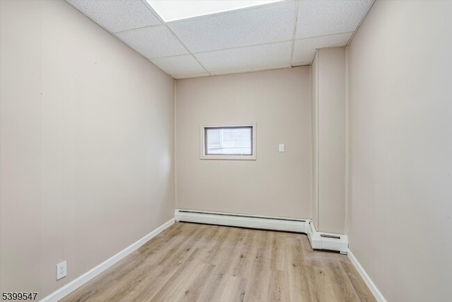 Building Photo - 239 Water St