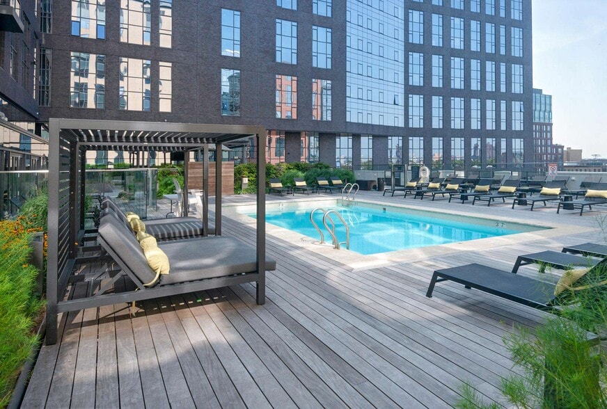 Building Photo - 345 Harrison