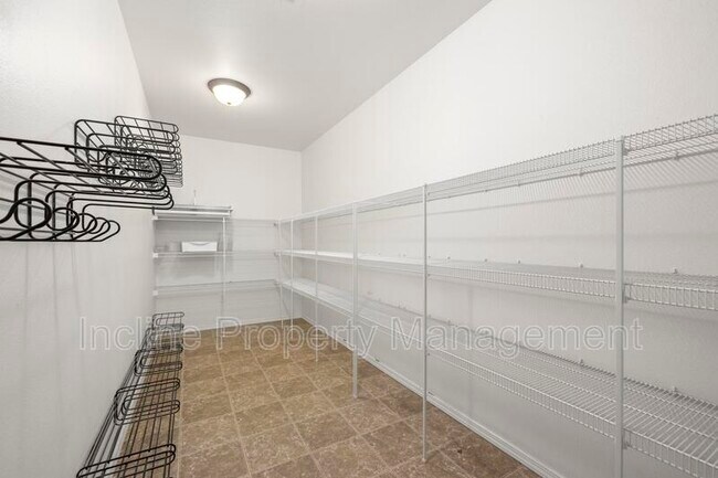 Building Photo - 203 W Cooper Ave