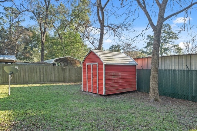 Building Photo - 24011 Lenze Rd