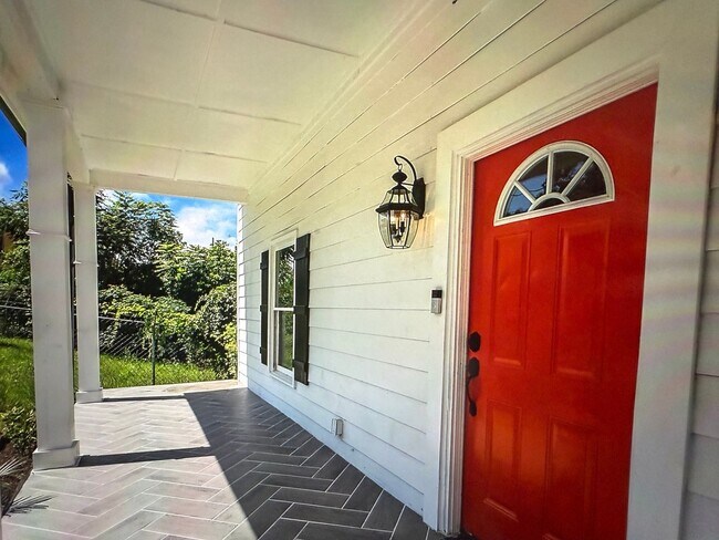Building Photo - Charming 4BR House in Atlanta