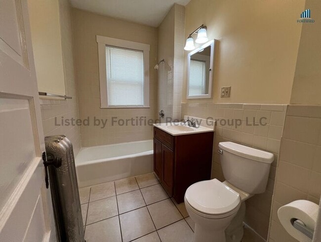 Building Photo - 142 Washington St