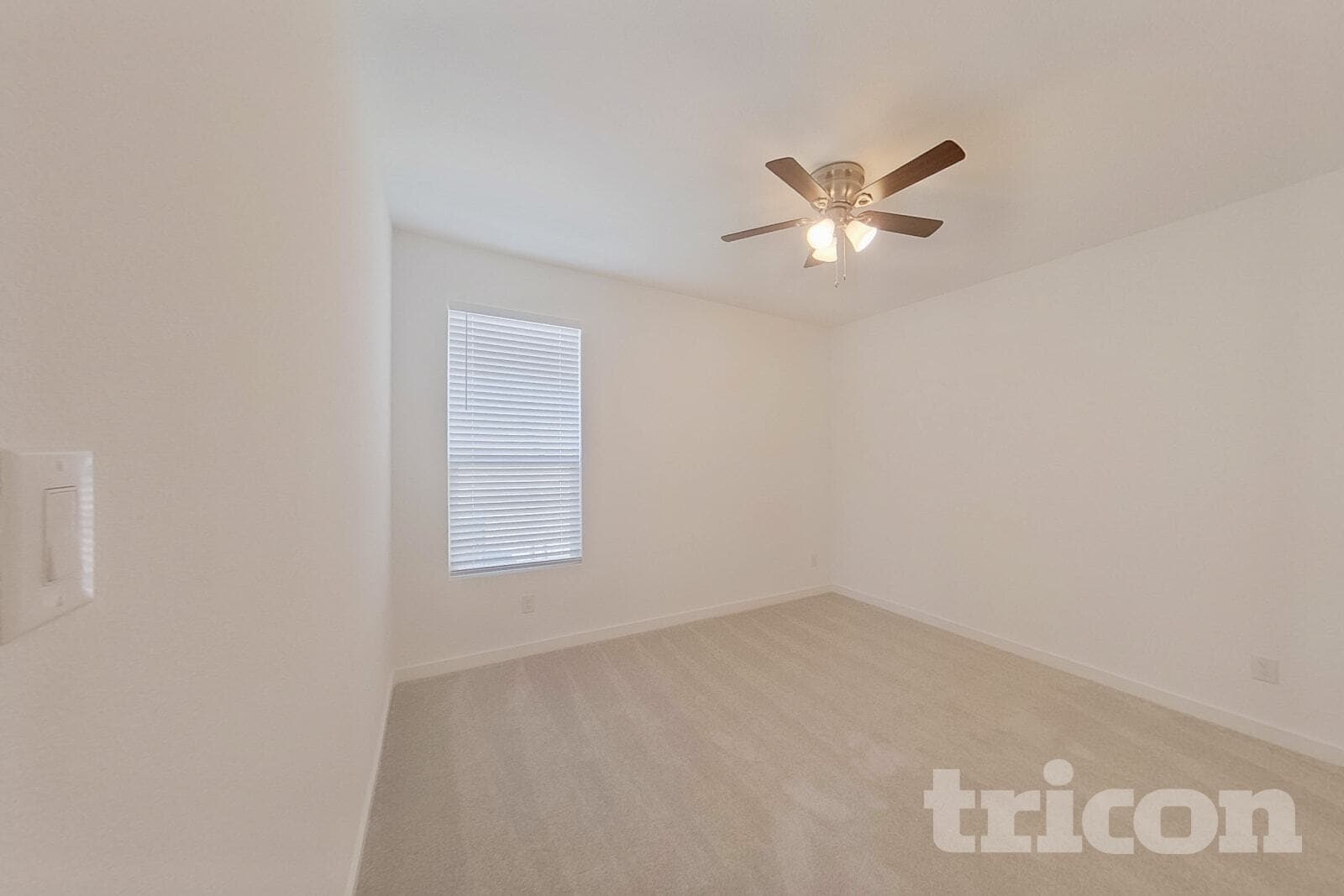 Building Photo - 1305 Francesca Dr