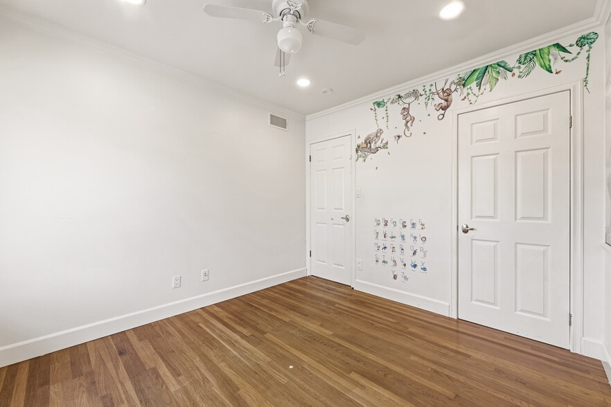 Building Photo - 20305 Aetna St