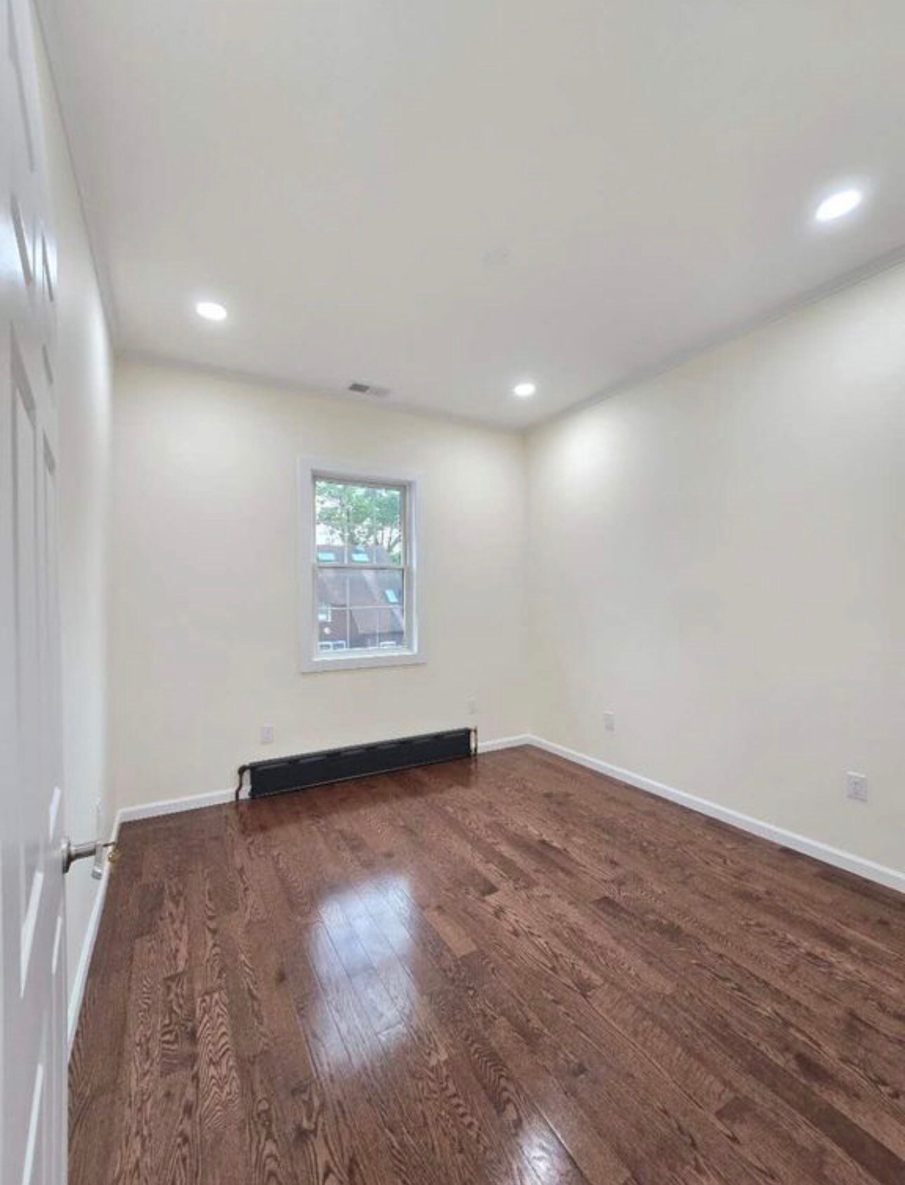Building Photo - 276 Prescott Ave