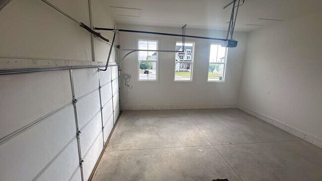 Building Photo - 5365 Travers Ln