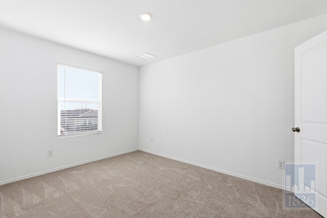 Building Photo - 2213 Cyclone Dr