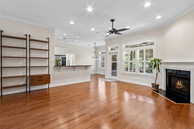 Building Photo - 4BR/3BA Home in Fernandina Beach – Great Location!