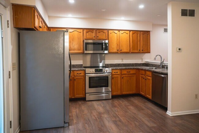 Building Photo - 149 Sunnyside Ln