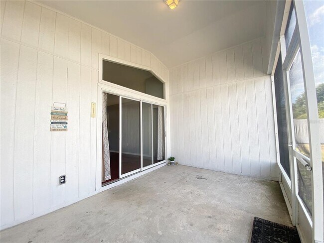 Building Photo - 445 Savanna Pointe St