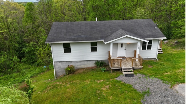 Primary Photo - 122 Wallace Ct