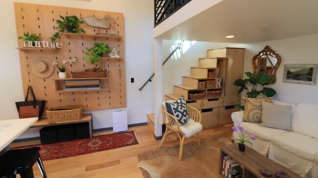 Building Photo - ! Bed 1 Bath Tiny Home