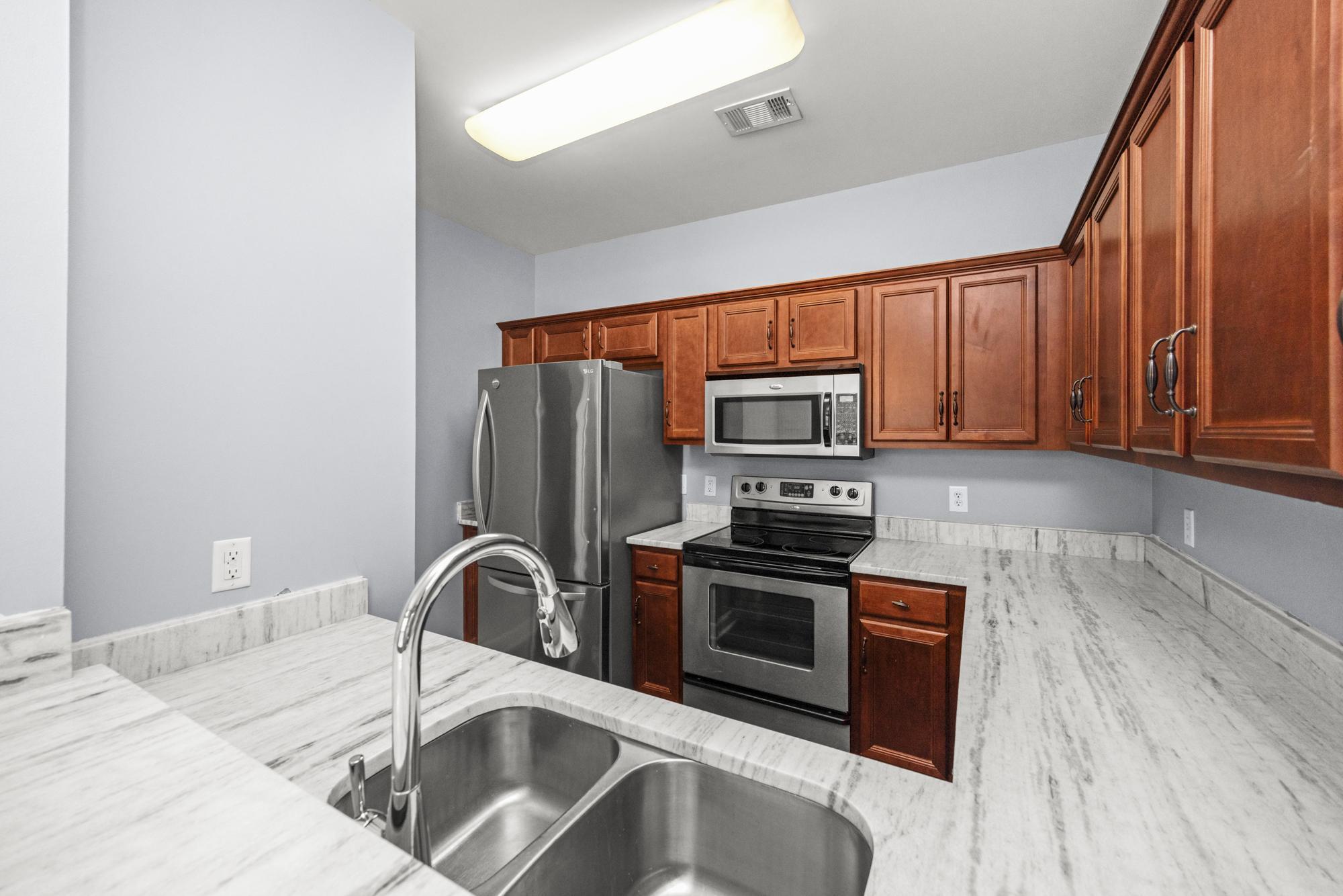 Building Photo - 2310 Elliott Ave