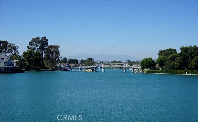 Building Photo - 12 Amberleaf