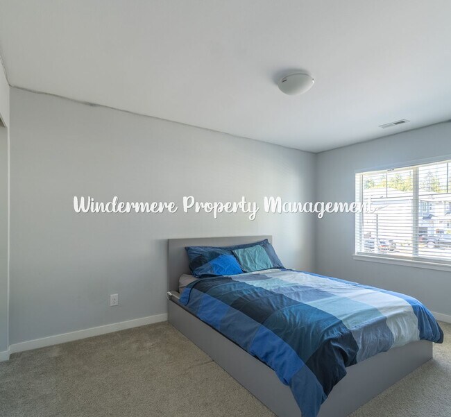 Building Photo - 5064 NW Bear Paw Ct
