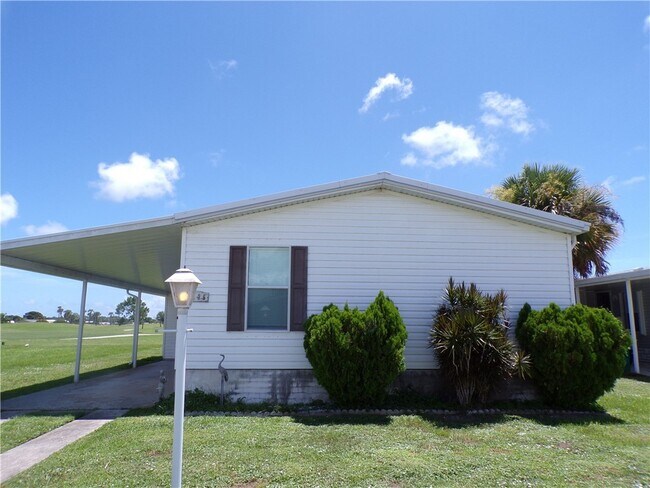 Primary Photo - 1126 Barefoot Cir