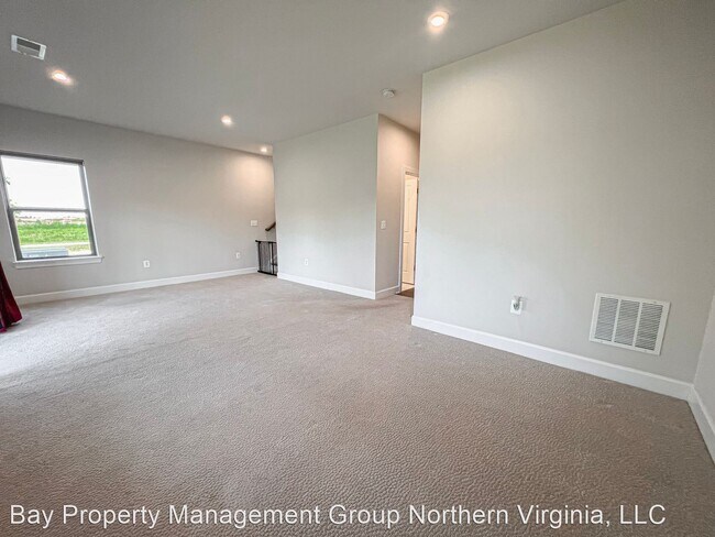 Building Photo - 3 br, 3.5 bath House - 10605 Speiden Trail