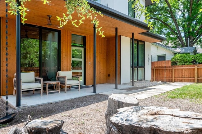 Building Photo - 10515 N Mopac Expy