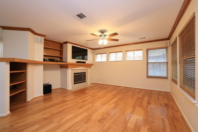 Building Photo - 47 E Greywing Cir